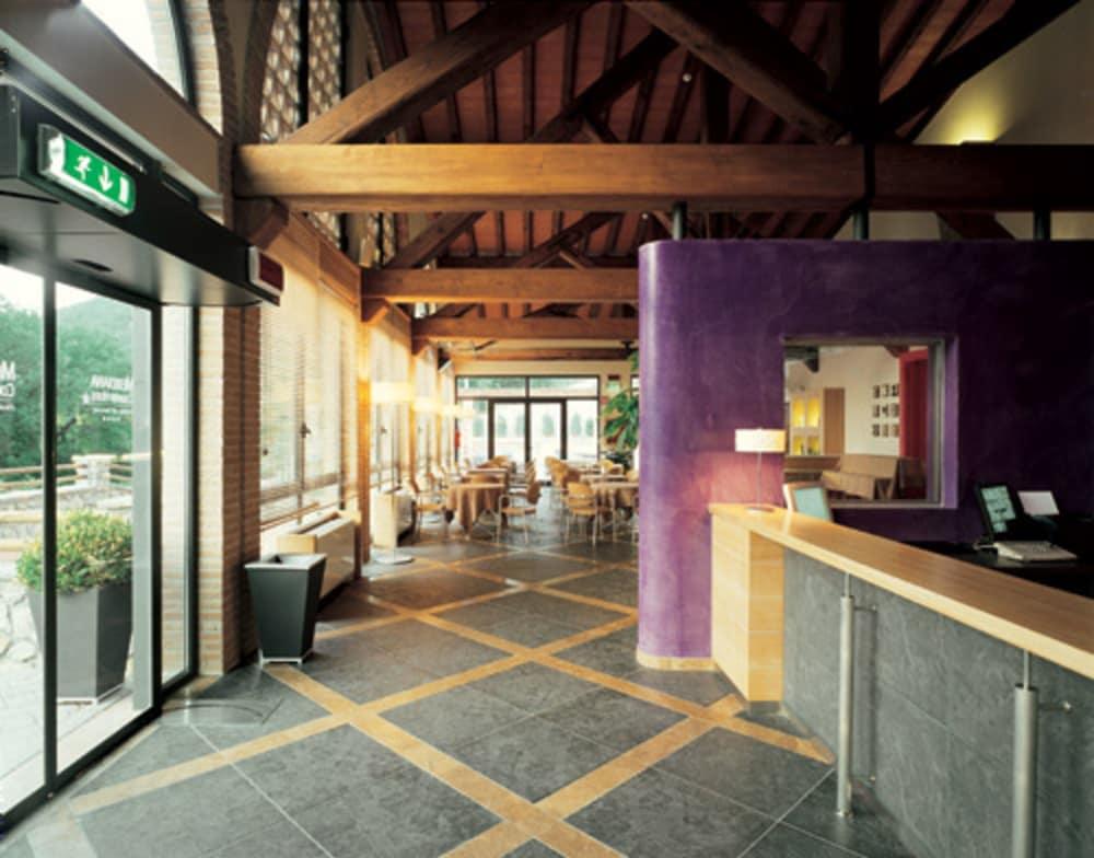 Meridiana Country Hotel กาเลนซาโน ภายนอก รูปภาพ