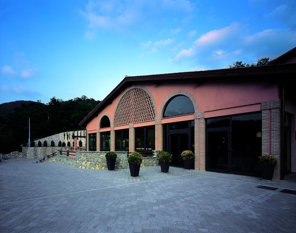 Meridiana Country Hotel กาเลนซาโน ภายนอก รูปภาพ